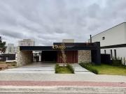 Casa / Sobrado em Condomínio para Venda em São José dos...