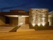 Casa / Sobrado em Condomínio para Venda em São José dos...