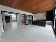 Casa / Sobrado em Condomínio para Venda em São José dos...