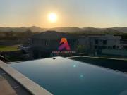 Casa / Sobrado em Condomínio para Venda em São José dos...