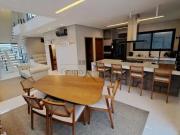 Casa / Sobrado em Condomínio para Venda em São José dos...