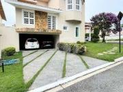 Casa / Sobrado em Condomínio para Venda em São José dos...