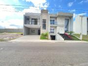 Casa / Sobrado em Condomínio para Venda em São José dos...