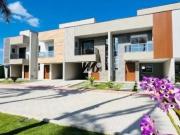 Casa / Sobrado em Condomínio para Venda em São José/SC...