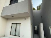 Casa / Sobrado em Condomínio para Venda em São Roque/SP...