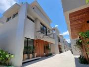 Casa / Sobrado em Condomínio para Venda em São...