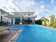 Casa / Sobrado em Condomínio para Venda em Salvador/BA...