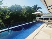 Casa / Sobrado em Condomínio para Venda em Salvador/BA...