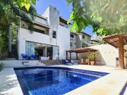 Casa / Sobrado em Condomínio para Venda em Salvador/BA...