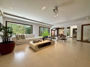 Casa / Sobrado em Condomínio para Venda em Salvador/BA...