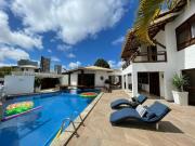 Casa / Sobrado em Condomínio para Venda em Salvador/BA...