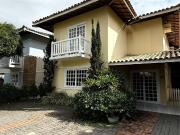 Casa / Sobrado em Condomínio para Venda em Salvador/BA...