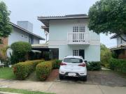 Casa / Sobrado em Condomínio para Venda em Salvador/BA...