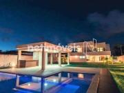 Casa / Sobrado em Condomínio para Venda em Salvador/BA...