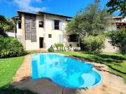 Casa / Sobrado em Condomínio para Venda em Salvador/BA...