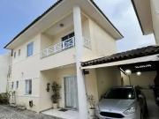 Casa / Sobrado em Condomínio para Venda em Salvador/BA...