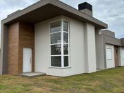 Casa / Sobrado em Condomínio para Venda em Santa Cruz do...