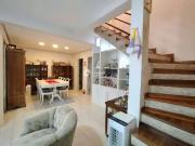 Casa / Sobrado em Condomínio para Venda em Santa...