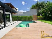 Casa / Sobrado em Condomínio para Venda em Santana de...