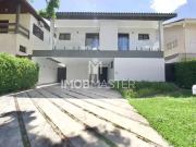 Casa / Sobrado em Condomínio para Venda em Santana de...