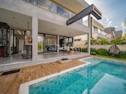 Casa / Sobrado em Condomínio para Venda em Santana de...