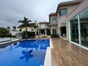 Casa / Sobrado em Condomínio para Venda em Santana de...