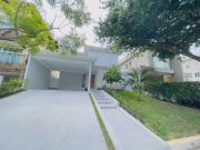 Casa / Sobrado em Condomínio para Venda em Santana de...