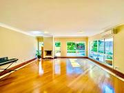 Casa / Sobrado em Condomínio para Venda em Santana de...