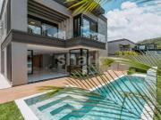 Casa / Sobrado em Condomínio para Venda em Santana de...