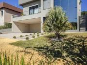 Casa / Sobrado em Condomínio para Venda em Santana de...