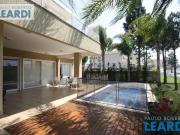 Casa / Sobrado em Condomínio para Venda em Santana de...