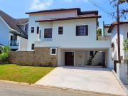 Casa / Sobrado em Condomínio para Venda em Santana de...