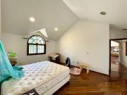 Casa / Sobrado em Condomínio para Venda em Santana de...