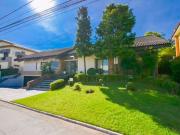 Casa / Sobrado em Condomínio para Venda em Cotia/SP...