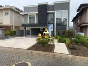 Casa / Sobrado em Condomínio para Venda em Santana de...