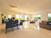 Casa / Sobrado em Condomínio para Venda em Santana de...