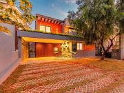 Casa / Sobrado em Condomínio para Venda em Santana de...