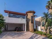 Casa / Sobrado em Condomínio para Venda em Santana de...