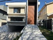 Casa / Sobrado em Condomínio para Venda em Santana de...