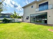 Casa / Sobrado em Condomínio para Venda em Santana de...