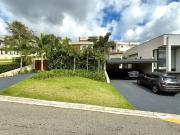 Casa / Sobrado em Condomínio para Venda em Santana de...