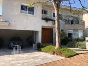Casa / Sobrado em Condomínio para Venda em Santana de...