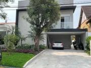 Casa / Sobrado em Condomínio para Venda em Santana de...