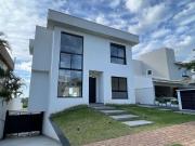 Casa / Sobrado em Condomínio para Venda em Santana de...