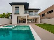 Casa / Sobrado em Condomínio para Venda em Santana de...