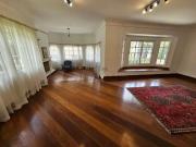 Casa / Sobrado em Condomínio para Venda em Santana de...