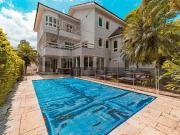 Casa / Sobrado em Condomínio para Venda em Santana de...