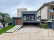 Casa / Sobrado em Condomínio para Venda em Santana de...