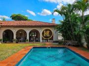 Casa / Sobrado em Condomínio para Venda em Santana de...