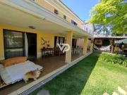 Casa / Sobrado em Condomínio para Venda em Santana de...